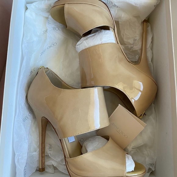 Jimmy Choo Nude Patent Leather Heels - Picture 15 of 15